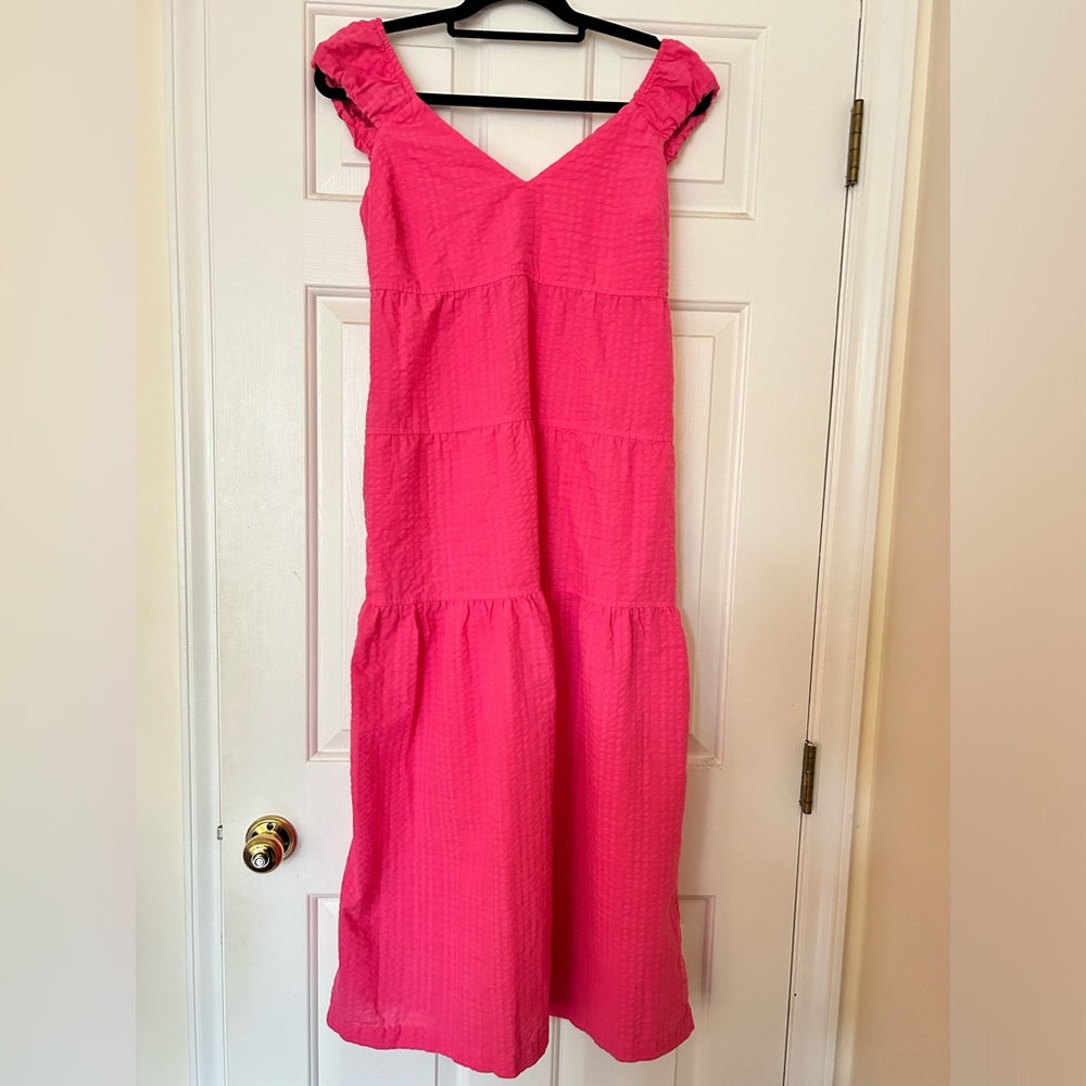 Old Navy Sundress Pink Tie Back
Smocking Back Cotton Blend Tiered Dress
